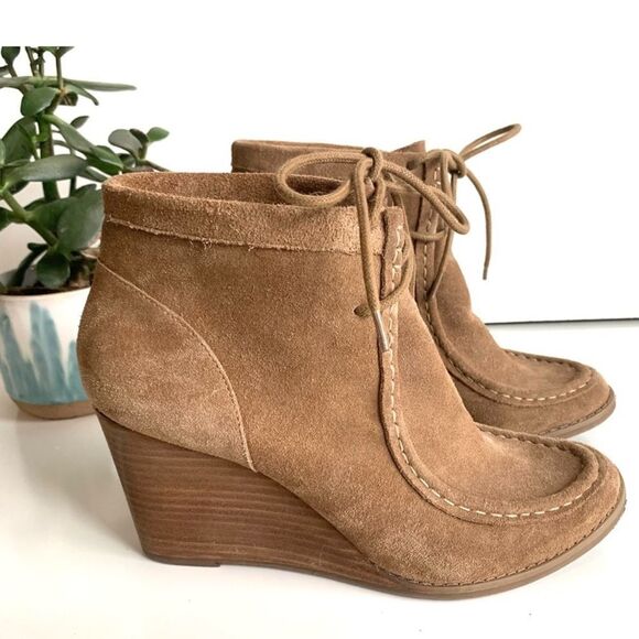 Lucky Brand Ysabel Black Suede Wedge Chukka Bootie - Picture 1 of 13